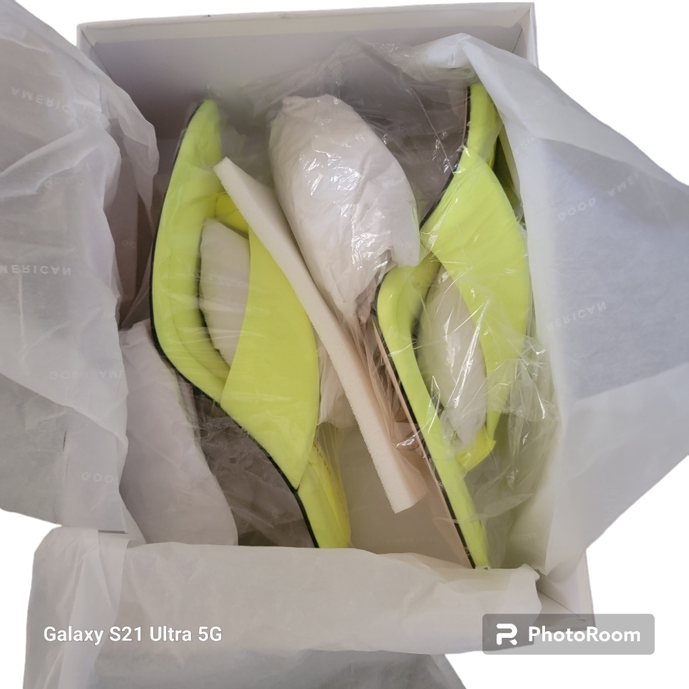 Good American Cinder F*cking-Rella Thong Sandal Chartreuse Size 13 GA077N-X NIB - Picture 13 of 16